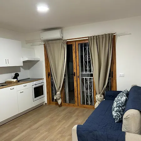 Apartmán Luma Royal Appartament -port Royale-